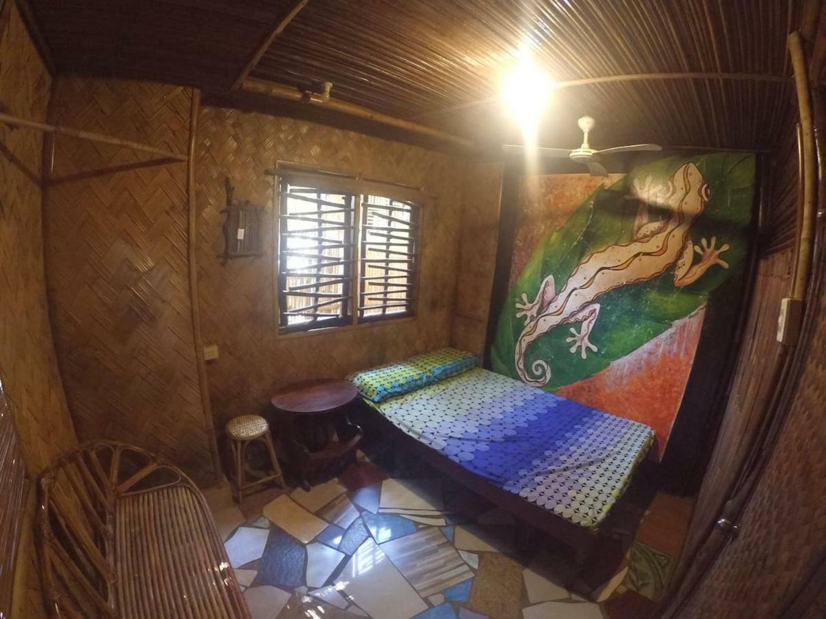Bamboo Nest Hotel Puerto Princesa Exterior foto