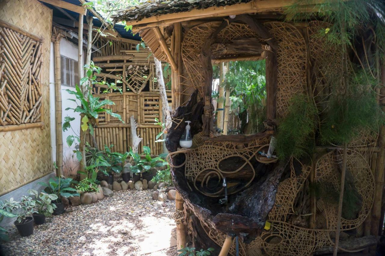 Bamboo Nest Hotel Puerto Princesa Exterior foto